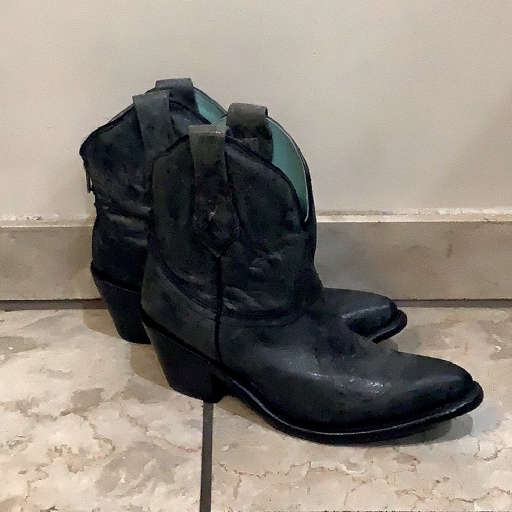 Corral Black Ankle boots